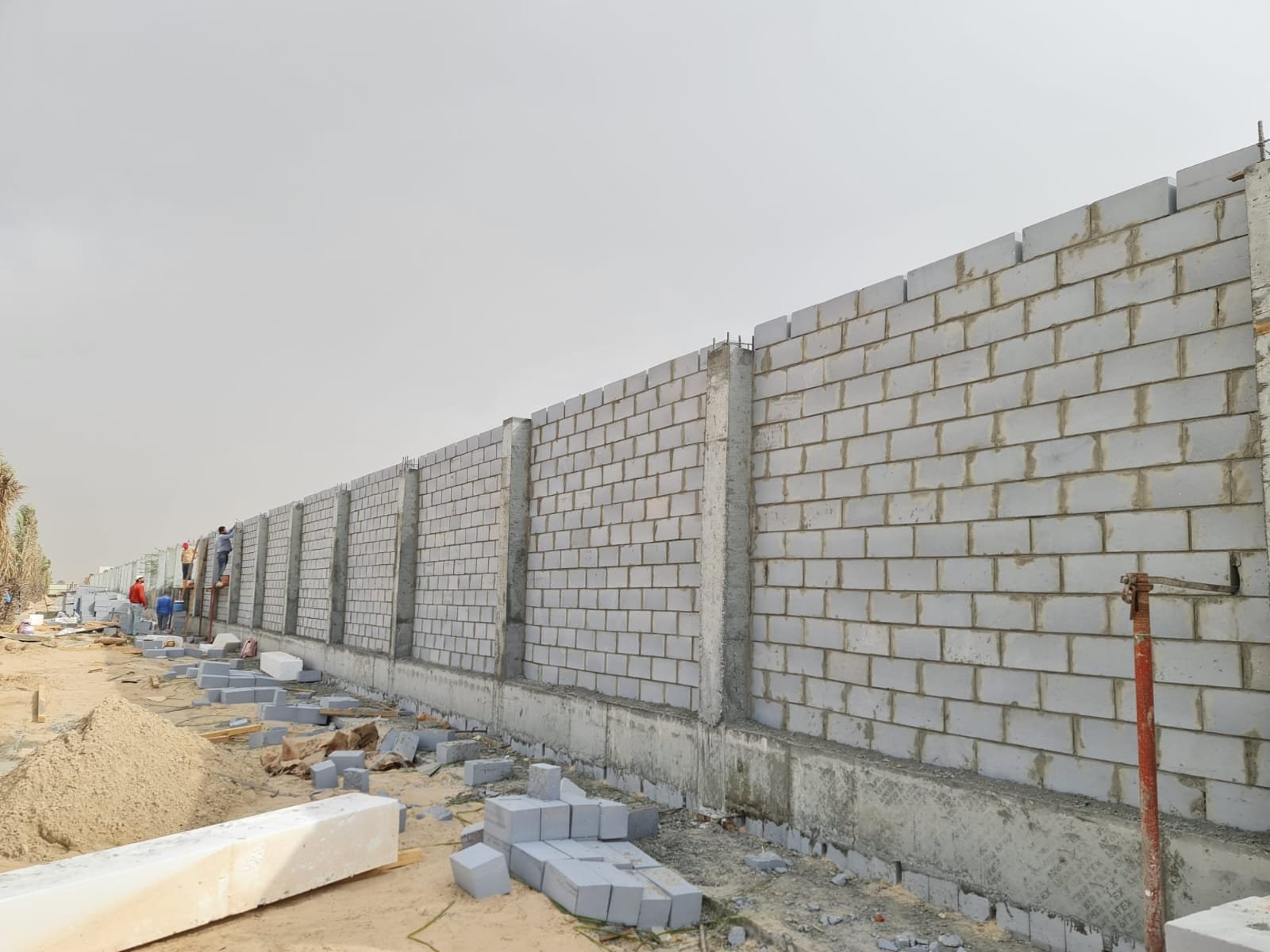 بناء سور بلوك